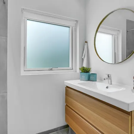 Amazing In With Kitchen