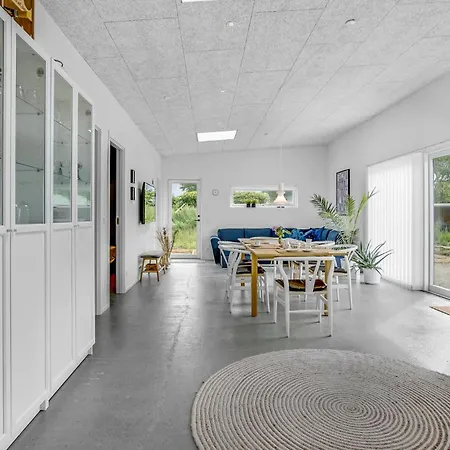 Amazing In With Kitchen