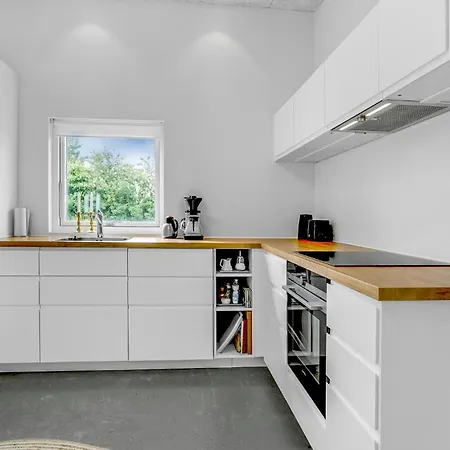 Amazing In With Kitchen
